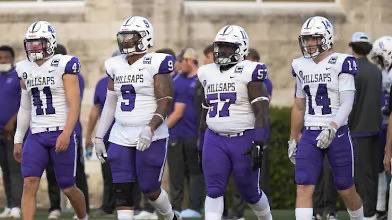 JacksonSarapin's tweet image. After a great conversation with @CoachZug , I’m blessed to receive my first offer to play college @MajorsFootball🗡️
@Muscle_ShoalsFB @RecruitTrojans @JamieDixon_FIT @DexPreps @UnLockYourGame @coachswift64 @AL6AFootball @CoachBapDL