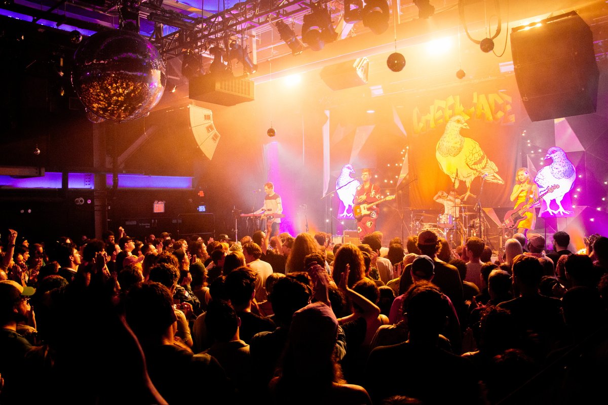 cheekfaceREAL's tweet image. our headline tours are over for 2025

it is so humbling that so many people came to see us while so much bad stuff is happening on earth. we don&apos;t take your support and attention for granted. hope the show made u as happy and proud as it made us.

thank you for choosing cheekface
