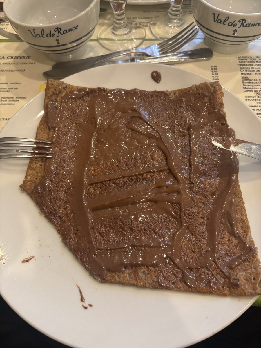 Shauns_Aviation's tweet image. As yous may know, every time I travel I do a “Gluten Free Recommendation”

Today’s ones are;

Aux Ducs de Bourgogne
&amp;gt; Located at 30 Rue de Bourgogne, 75007 Paris, France
&amp;gt; I got a gluten free crepe with nutella! Staff were lovely, a great spot!
&amp;gt; Price was around €9ish including…