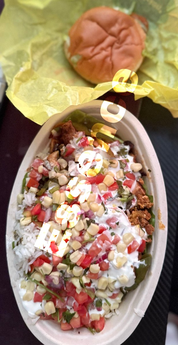 Agtesnx's tweet image. Chipotle and and McDonald’s #diet