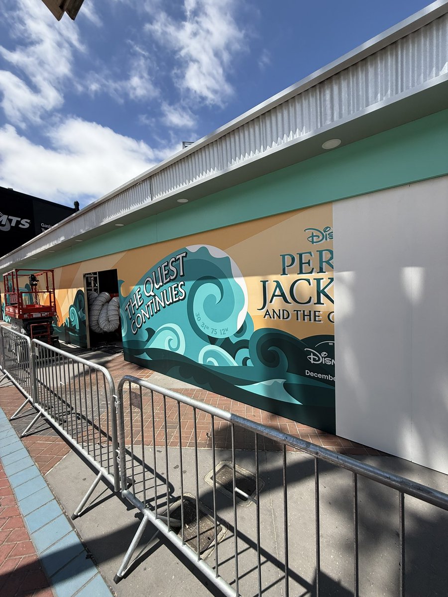 ParksAndCons's tweet image. #PerceyJackson build keeps growing. Very curious to see the final results #SDCC