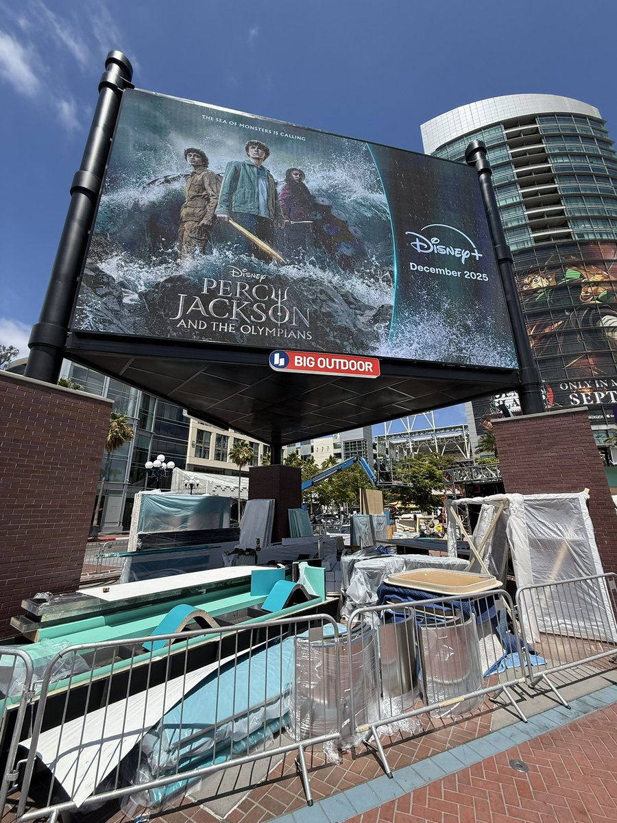 ParksAndCons's tweet image. #PerceyJackson build keeps growing. Very curious to see the final results #SDCC