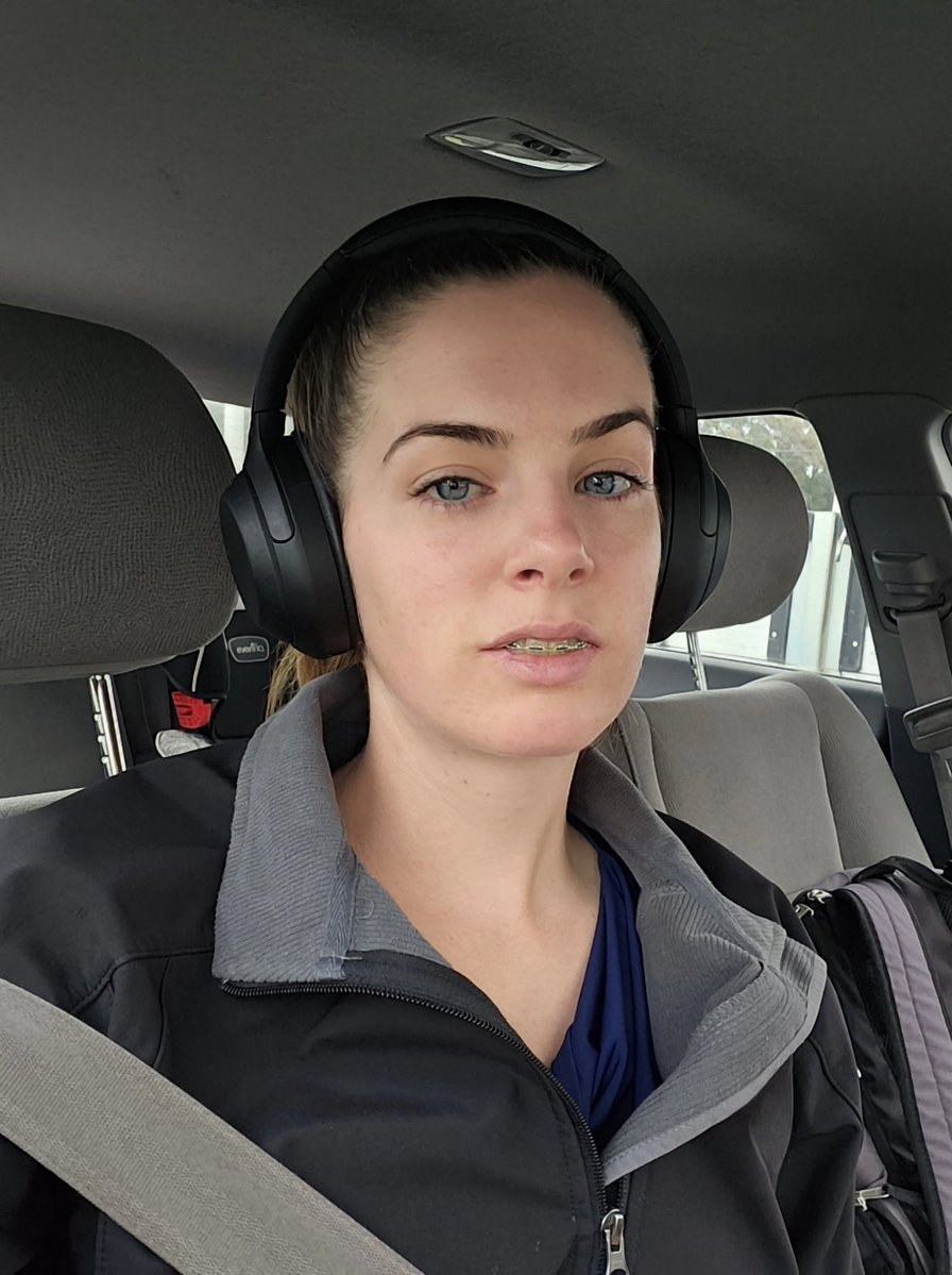 hayleyluddy's tweet image. GM. Gonna go smash out today. Brb.