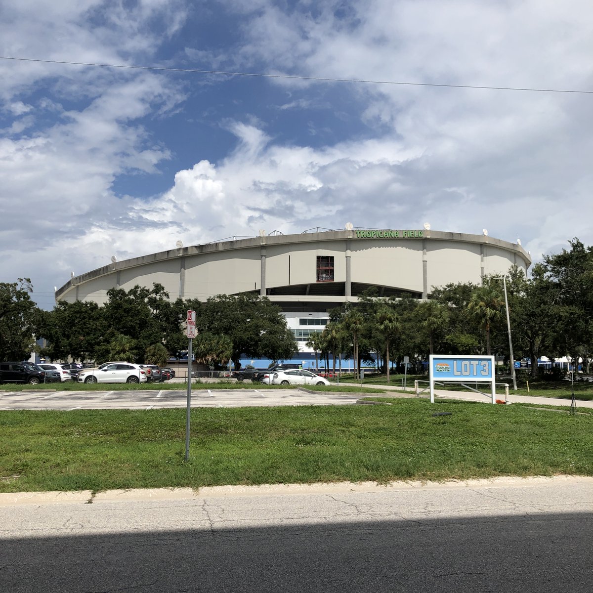 Sequence theSE tweet media