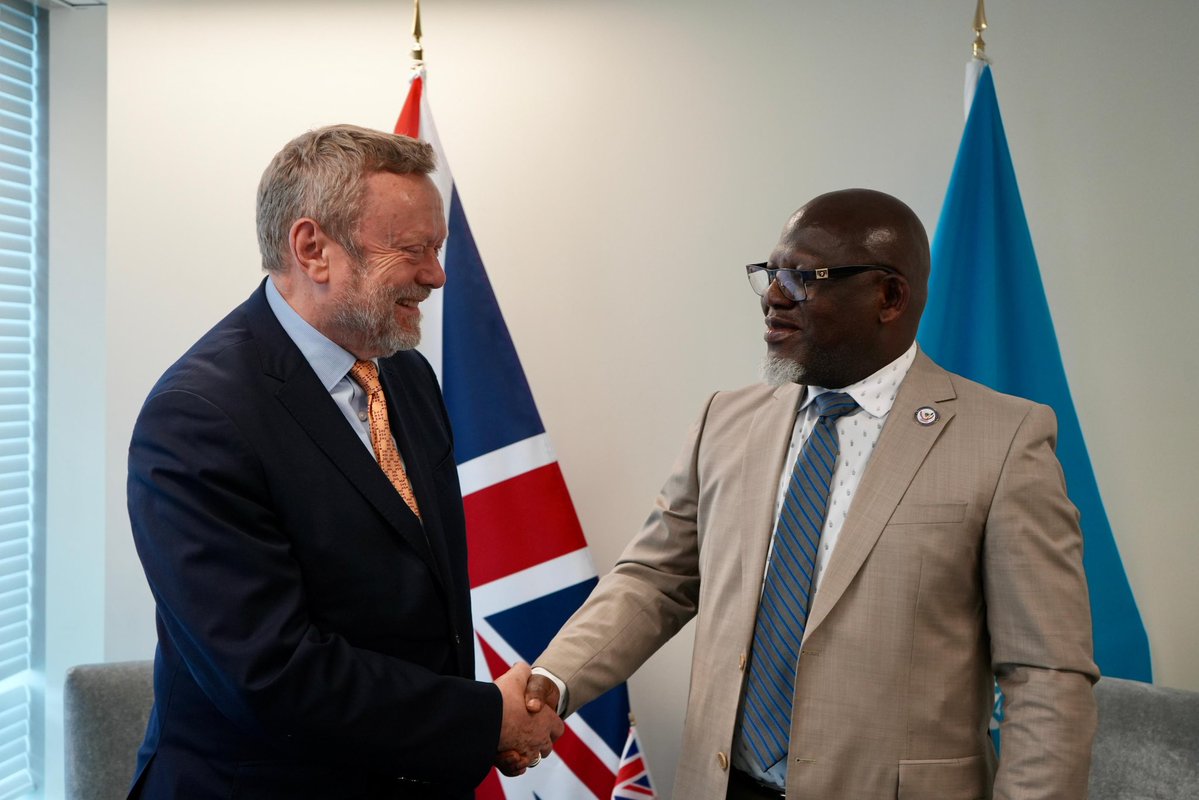 Lord_Collins's tweet image. Recent progress on peace processes gives us a path forward for ending violence in eastern DRC.
I met with @martin_ngoga and @ZMukongo at UN #HLPF to urge swift implementation and continued commitment to peace.