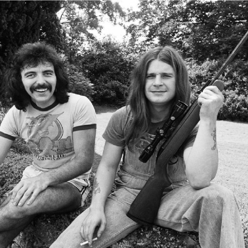 DaisyRifles's tweet image. RIP Ozzy!
It’s not a Daisy, but here’s Ozzy Osbourne and Tony Iommi with a BSA Air Sporter model air rifle. Pic taken at Rockfield Studios in 1977, while Black Sabbath was recording their Technical Ecstasy album. Thanks for the music and the memories!