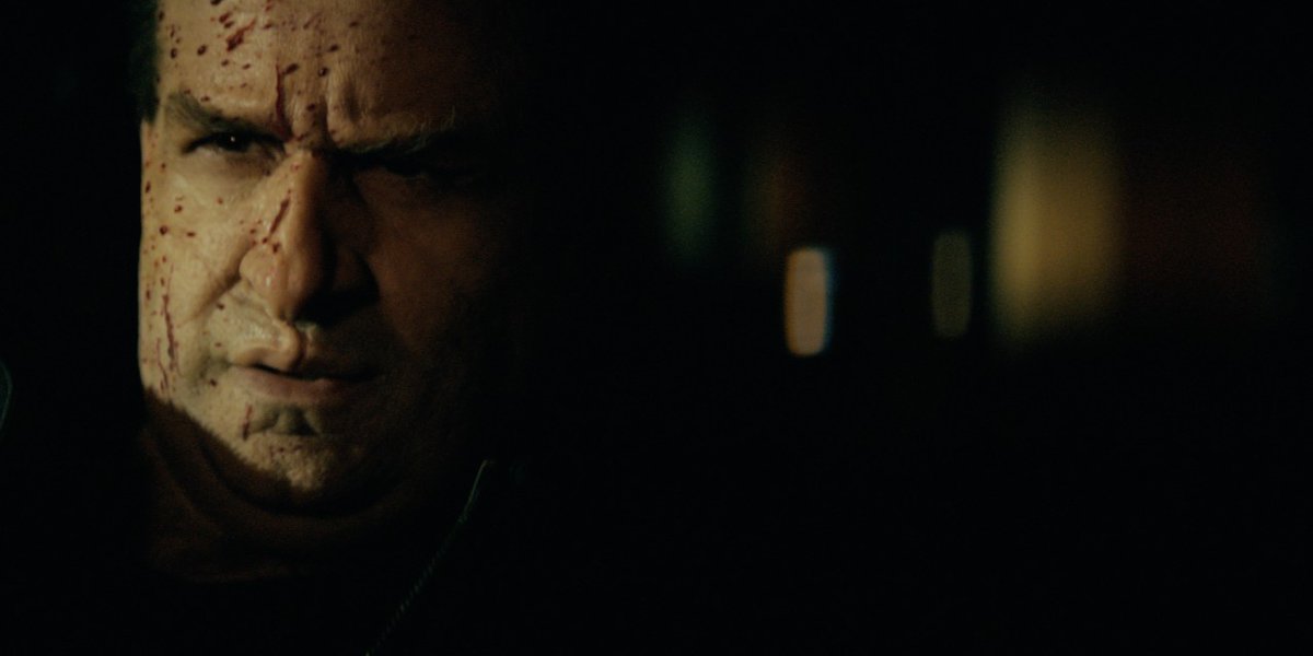 ANIMATIONWorld's tweet image. Designing the Grit, Decay and Emotional Impact of #ThePenguin - #VFX supervisor Johnny Han oversaw 3,107 shots on HBO’s Emmy-nominated series, including a dark Gotham City, the catastrophic flood, and extensive prosthetic makeup cleanup on Colin Farrell. bit.ly/45gh8cG…