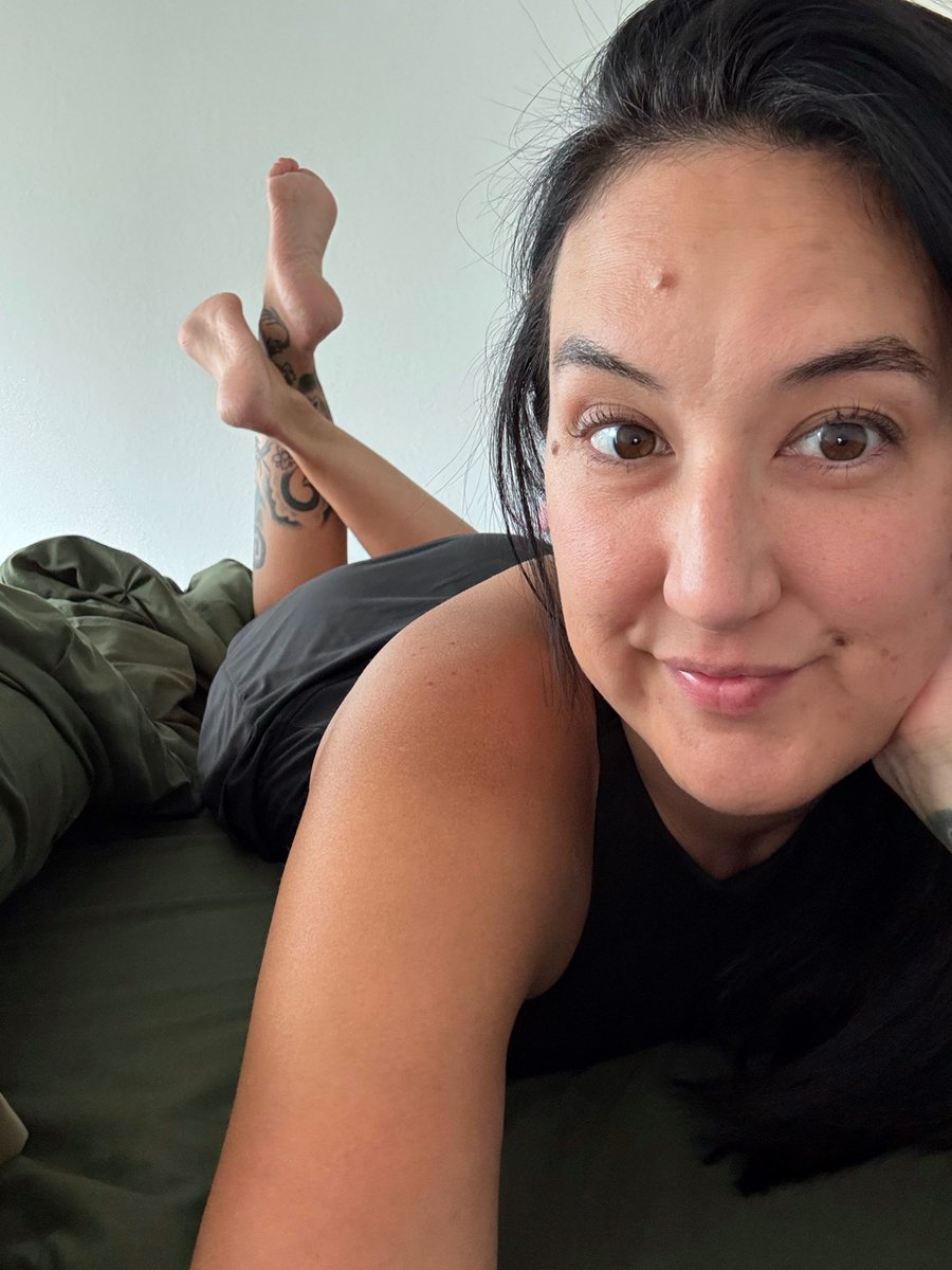 kvmlho's tweet image. You’d only be so lucky to be kissing my feet but you can reimburse my day.
Dick’s: $300
Lego: $100
Costco: $230
