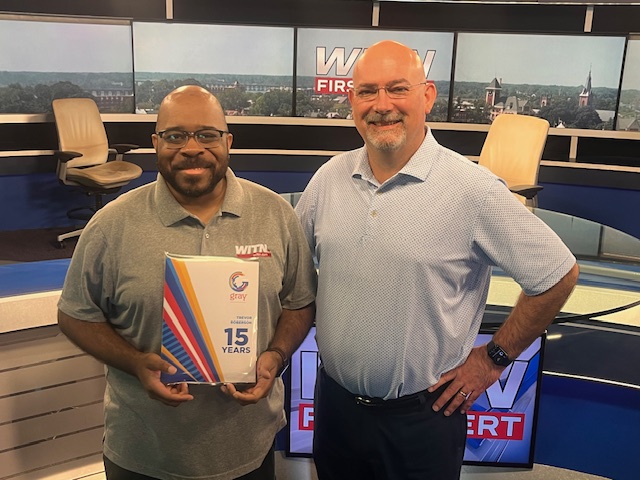 GrayMediaGTN's tweet image. ๐ Please join us in congratulating Trevor Roberson, Operations Manager at @WITN, on his 15-year work anniversary! Trevor, thank you for 15 years of dedicated service! #GrayProud
Trevor is pictured with WITN General Manager Ron Henslee.