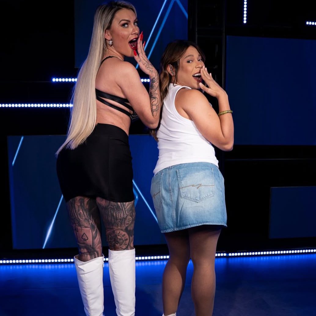 updatecharts's tweet image. A entrevista com Andressa Urach bate o recorde de visualizações da nova temporada do “De Frente com Blogueirinha”.