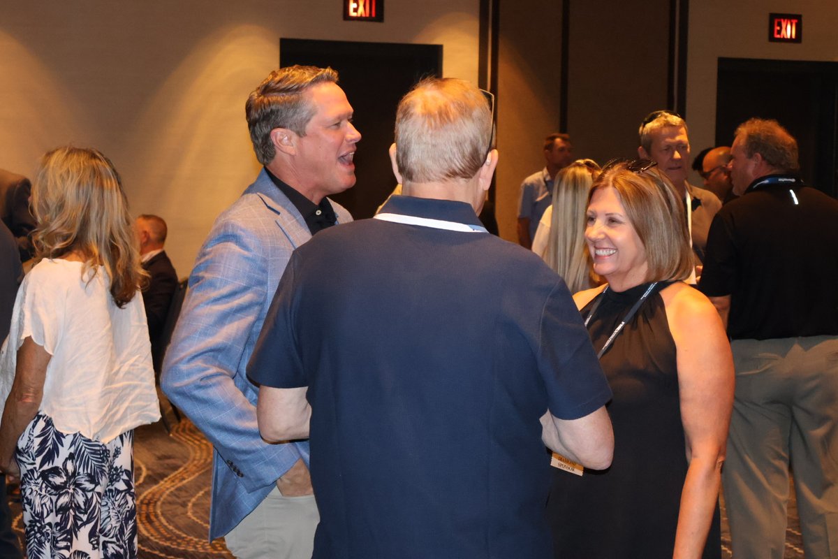 flpublicpower's tweet image. We are at the Sawgrass Marriott Golf Resort & Spa, powered by #FLPublicPower utility @BeachesEnergy, welcoming colleagues from across the state before the start of tomorrow’s conference. This event brings together the leading elected officials & decision-makers of FL’s…