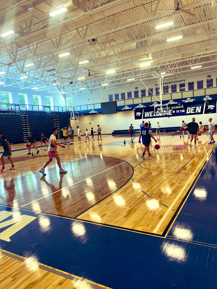 Player development, packed gym, lots of energy!

<a href="/HSorrelle/">Harrison Sorrelle</a> has been challenging these guys for 2 weeks. His leadership, teaching, and mental approach has helped us grow as a program!