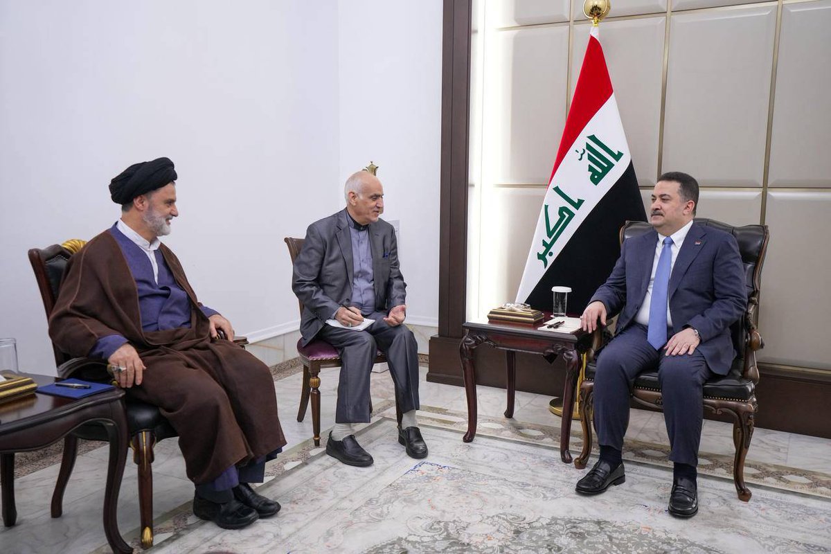 ali_khezrian's tweet image. در دیدار هیأت پارلمانی جمهوری اسلامی #ایران با آقای #محمد_شیاع_السودانی نخست وزیر #عراق، ایشان ضمن تجلیل از برخورد شجاعانه ملت ایران در مقابل رژیم صهیونسیتی، رهبری شجاعانه آیتالله خامنهای را دلیل پیروزی در این جنگ دانست و گفت ایران و عراق را در یک سنگر هستند.