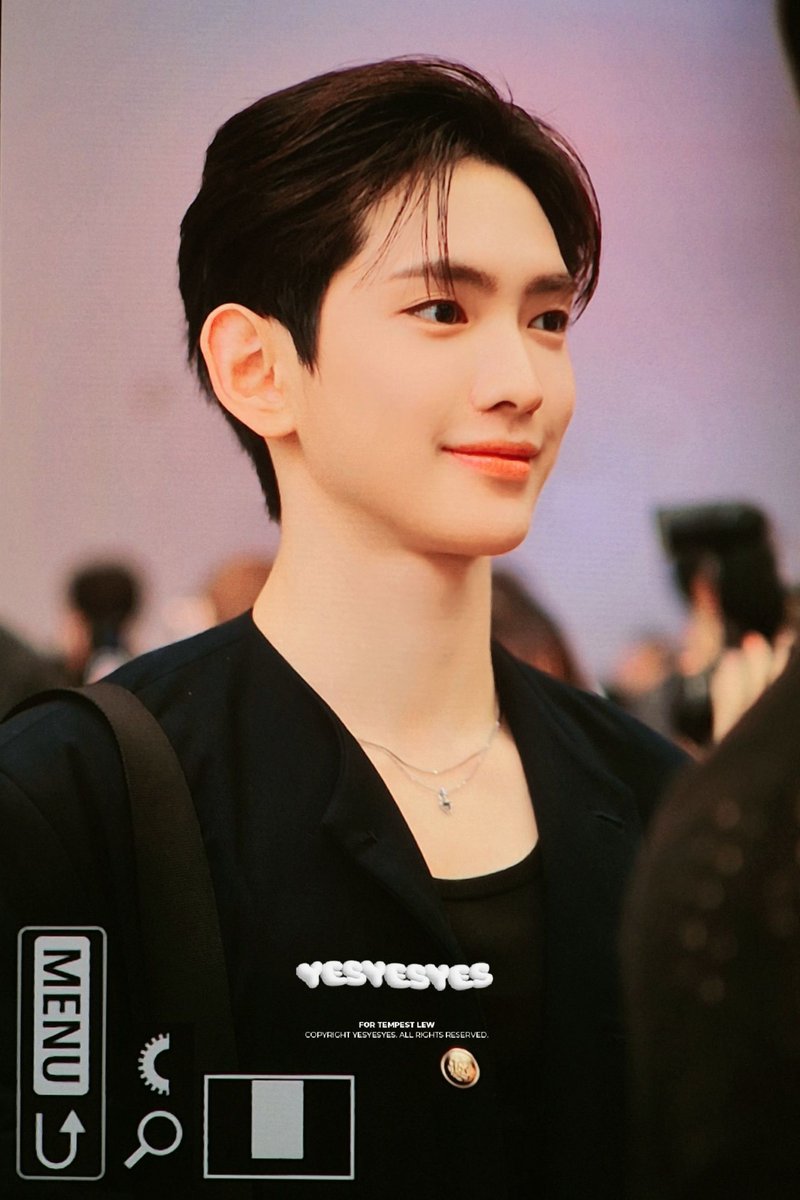 yesyesyes0405's tweet photo. 250723
#TEMPEST #템페스트 #LEW #루 #의웅 

아니 ㄹㅇ 개잘생겨서 하룰라라감 https://t.co/i8dfft0YxO