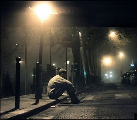 Azam__47's tweet image. ہجر کے ماروں کی خوش فہمی، جاگ رہے ہیں پہروں سے__🥀
جیسے یوں شب کَٹ جائے گی، جیسے تُم آ جاؤ گے!!✍️❤️🩹
#محبت_مافیا