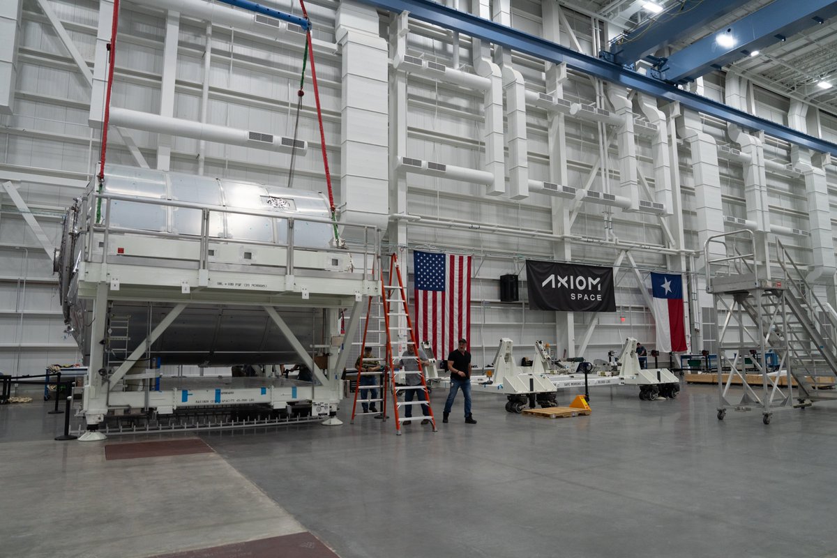 Axiom_Space's tweet image. One of many modules! Work on #AxiomStation continues and has expanded with the acquisition of this multi-purpose logistics module. The MPLM will allow us to adapt and evolve, ensuring that we continue to meet the demands of our customers in low-Earth orbit. #BuildingOpportunity
