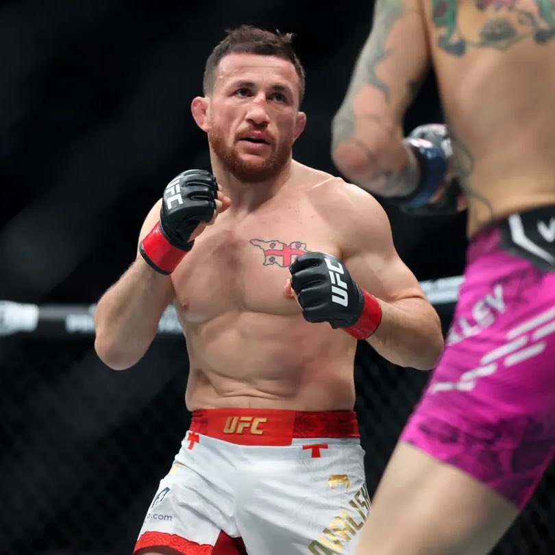 mma_kings's tweet image. Two title fights for #UFC320!
Magomed Ankalaev vs. Alex Pereira 2
Merab Dvalishvili vs. Cory Sandhagen
Plus Jiri Prochazka vs. Khalil Rountree
Oct. 4 in Las Vegas.