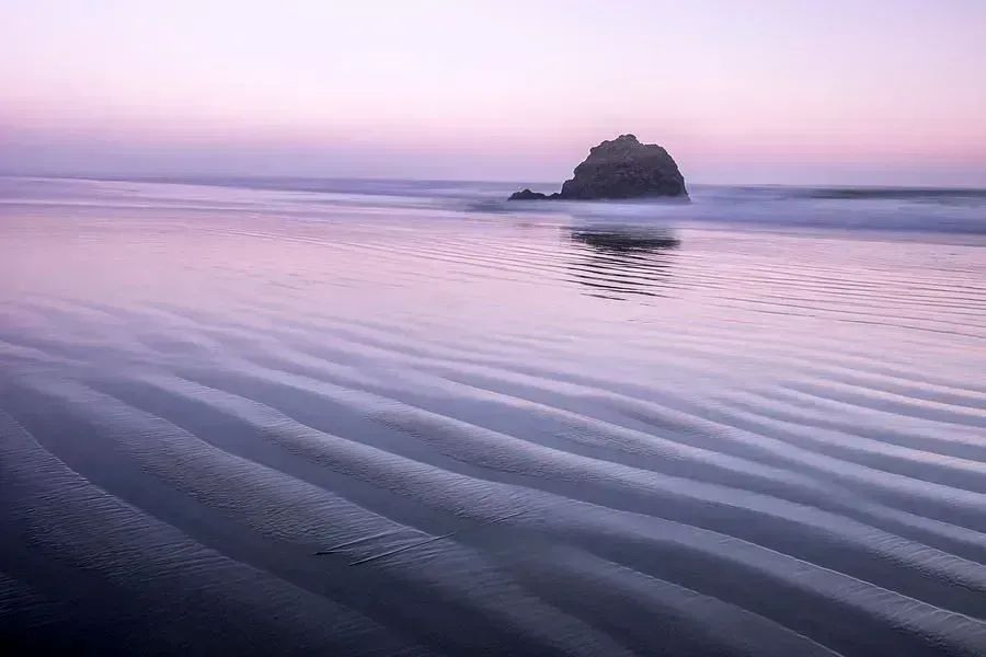 ImagesByJonEvan's tweet photo. Life is a Journey! Photgraphed along the Oregon Coast.
#naturelovers #artlovers #artwork #landscapelovers #art #photoftheweek #artwork #travelphotography #beauty #sunrise #photographylovers #lifestyle #interiordesign
Click link for info and pricing https://t.co/xd1rPKb1WL https://t.co/Ce5qsx4Qv0