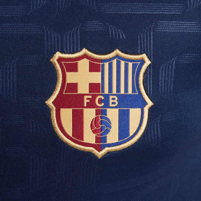 moh46441's tweet photo. 🚨🚨🚨🚨🚨🚨🚨🚨🚨🚨🚨

 حصري 💣من BARCA EXCLUSIVE
برشلونة يستعد لقرارات كبرى بعد الجولة التحضيرية…
⏳ عدد كبير من اللاعبين سيُغادر،
والمفاجأة؟ قد نشهد رحيل اسم أو اسمين من العيار الثقيل.

كل شيء ممكن هذا الصيف…
#BarcaExclusive 🔵🔴 https://t.co/VFZO8ozNM8