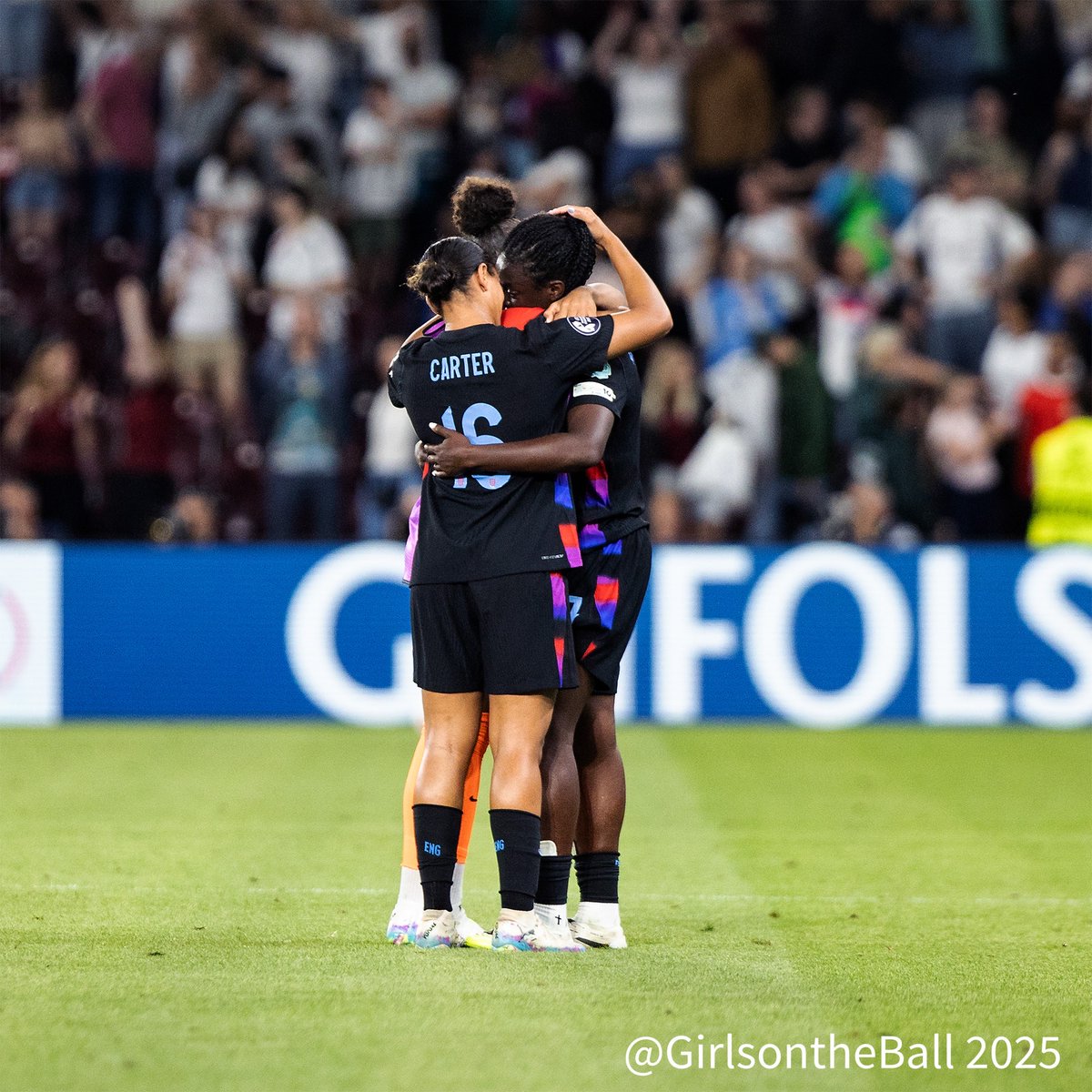 GirlsontheBall's tweet image. 馃挮 See it. Be it. Believe it. 馃挮
3 goals in only 4 England appearances. Michelle Agyemang is the moment!