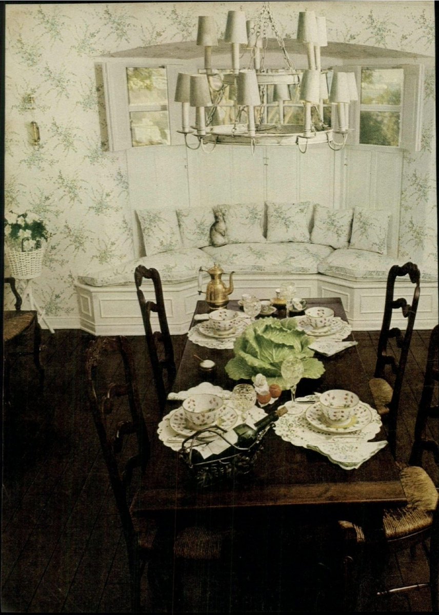 ACMillerAuthor's tweet image. Anyone else want to hang out at home with Walter Matthau and Carol Grace?
From the July 1970 issue of House & Garden.