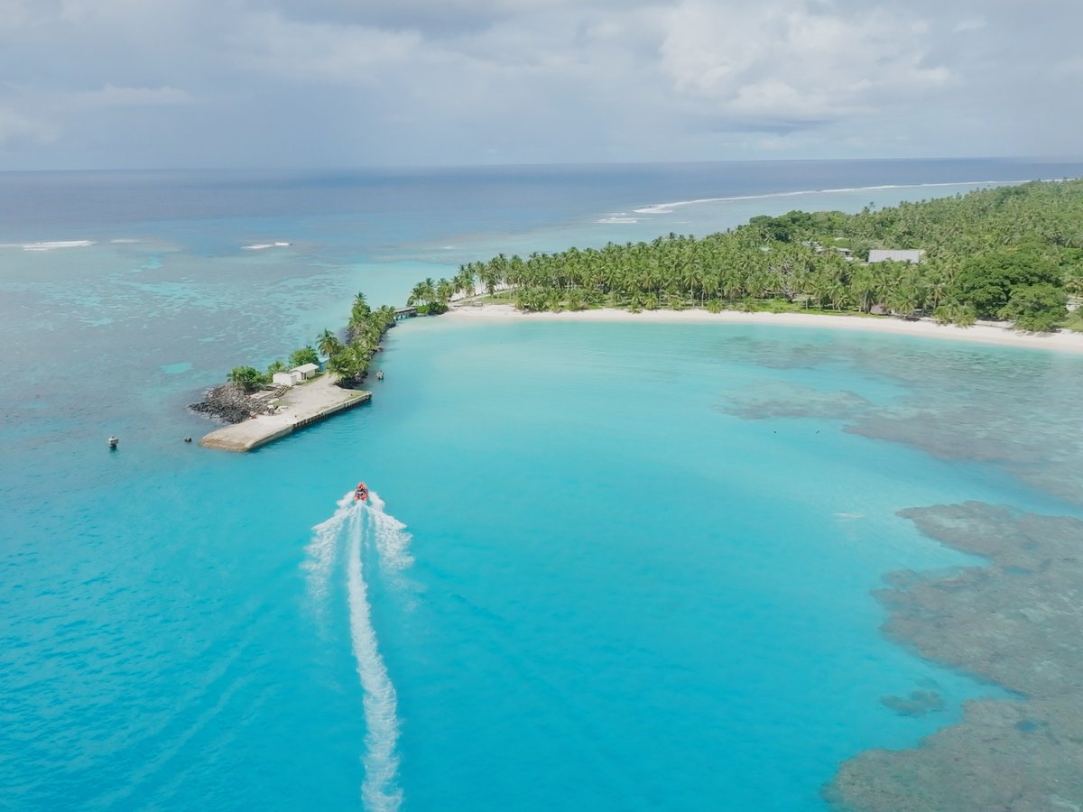 PasifikaNews's tweet image. National Geographic’s Pristine Seas has launched its third Fiji expedition to explore deep seas & support community-led marine conservation
🗣️“Protecting ocean environments now is critical to sustaining marine-based livelihoods for future generations.”
🔗: pasifika.news/2025/07/nation…