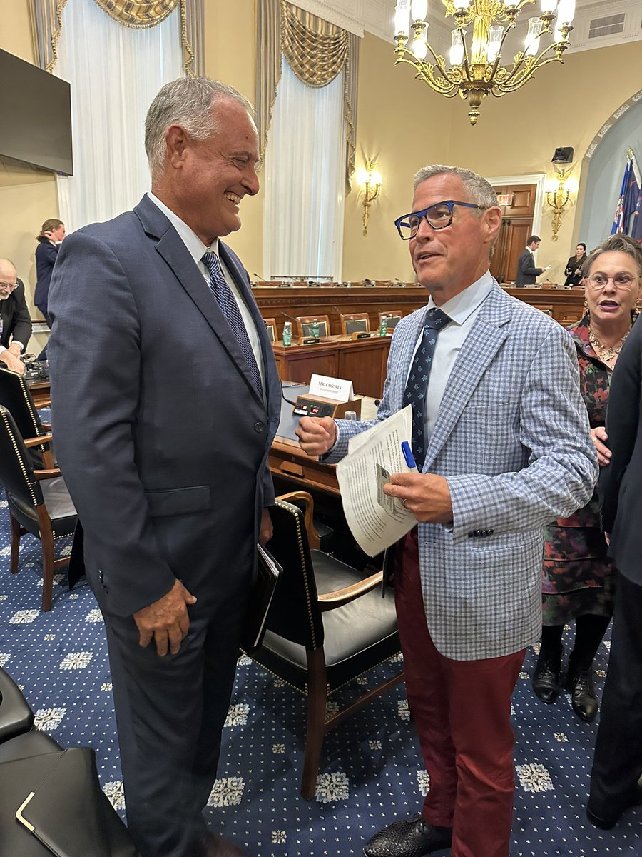 watson_lance's tweet image. Big day in D.C. today and important to highlight the tireless advocacy of our members!
Florida Farm Bureau Federation member Geno Evans testified before Congress in support of H.R. 4033/ S. 2089, a bill that would cut red tape for sturgeon farmers across the country. Geno’s…