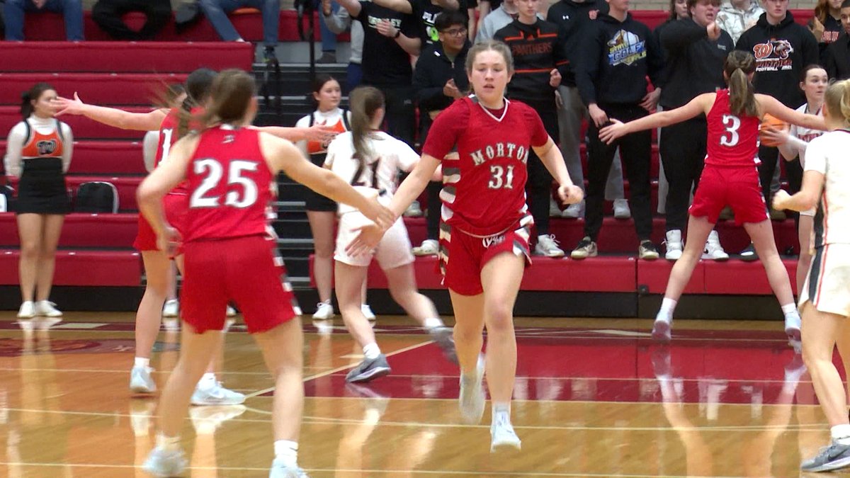 KurtPegler's tweet image. &quot;I knew I could do better&quot;

Morton&apos;s Paige Selke made a big leap from her first to her second year of high school hoops and she&apos;s hoping for another jump this season

Story: centralillinoisproud.com/sports/local-s…