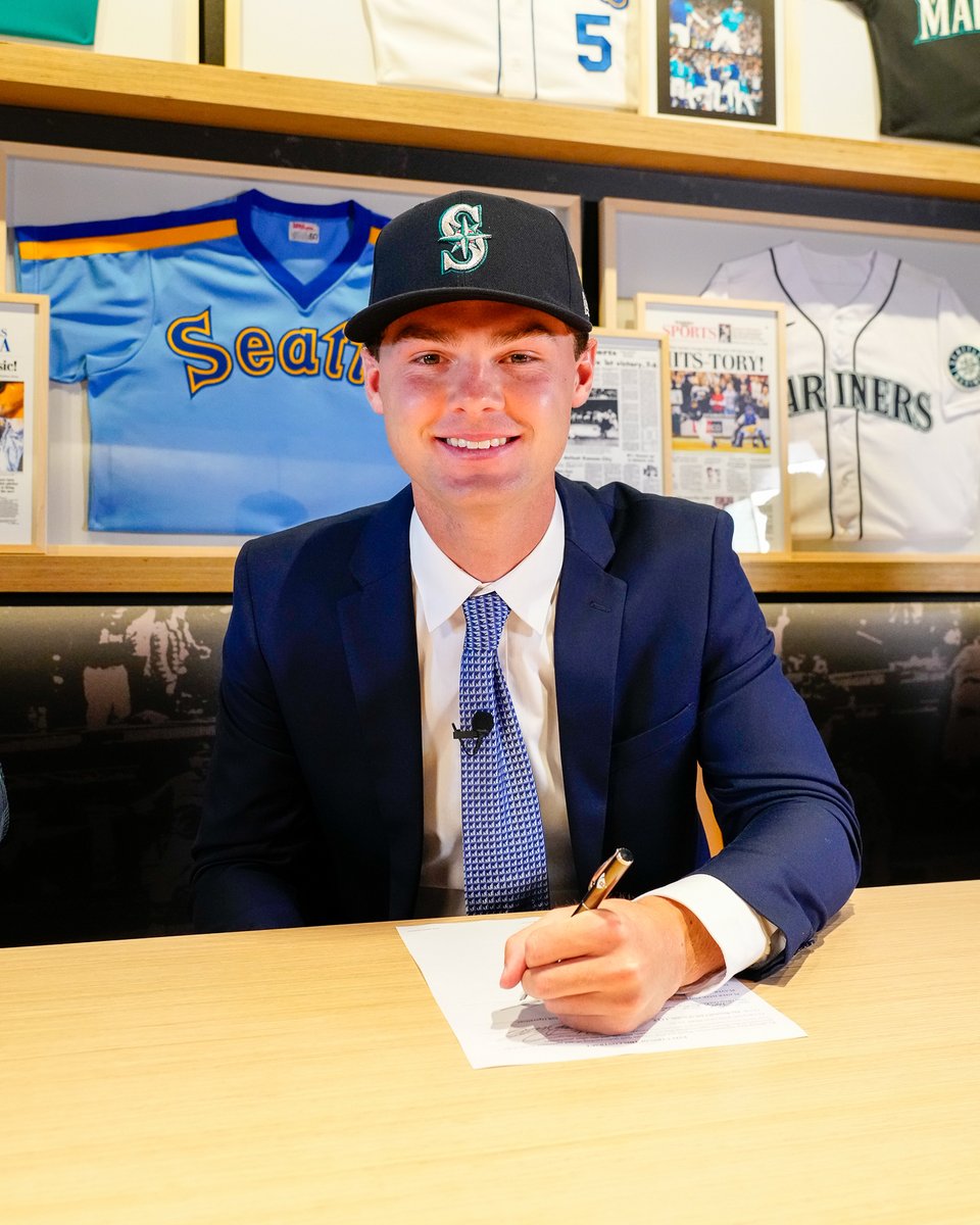 Mariners's tweet image. Signed, sealed, delivered.
@KadeAnderson32 | #TridentsUp