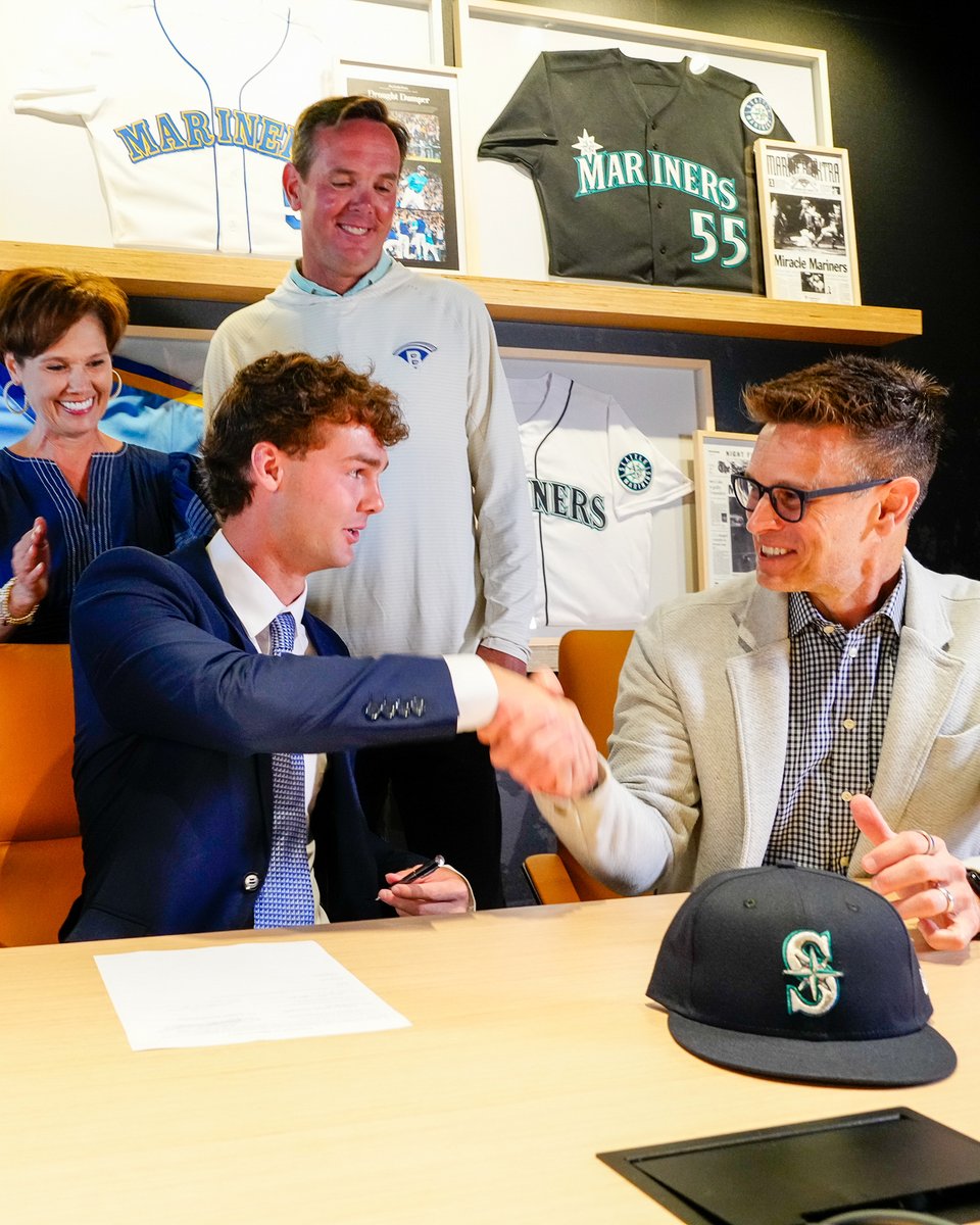 Mariners's tweet image. Signed, sealed, delivered.
@KadeAnderson32 | #TridentsUp