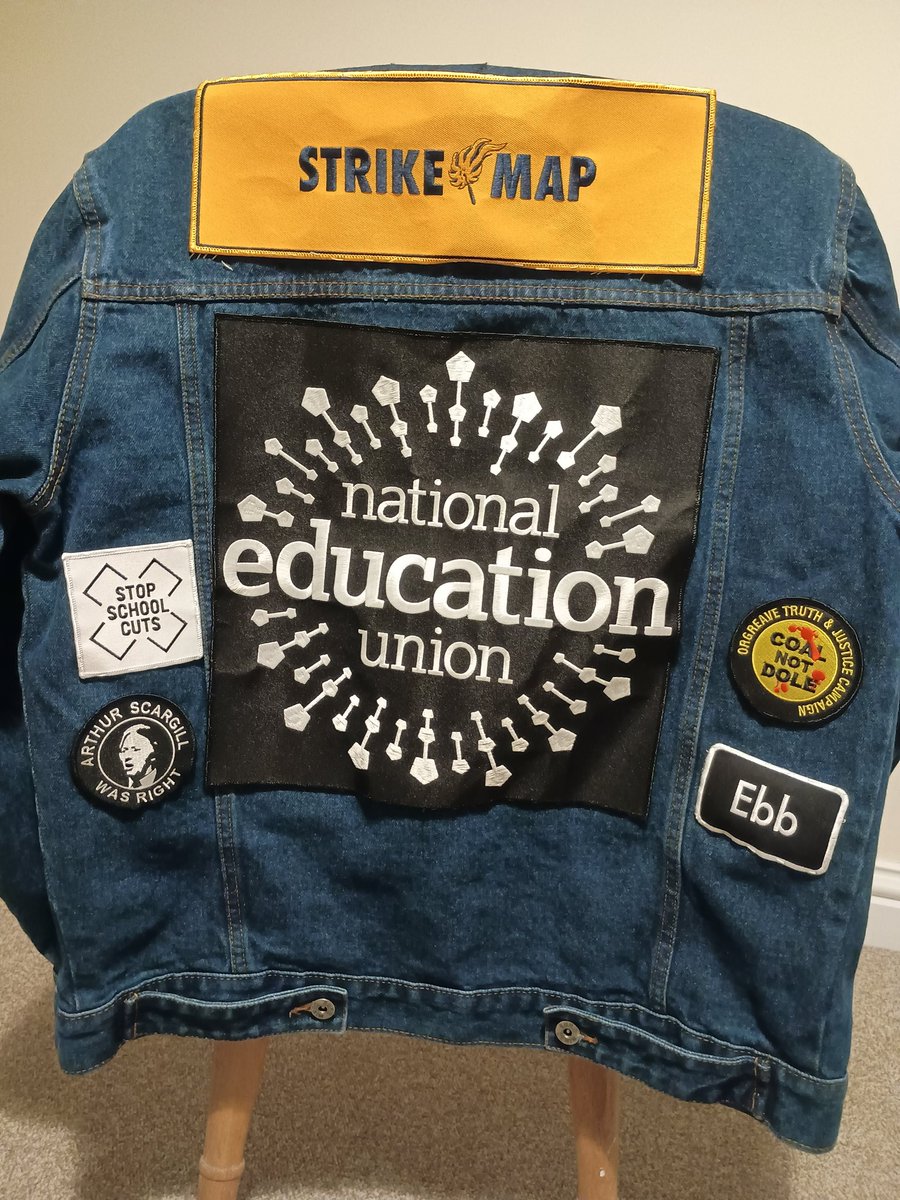 GBeconomics's tweet image. I suppose I am a fashionista @NEUnion @strike_map @orgreavejustice @Ebb_Magazine @SchoolCuts #BrumBinStrikers #AbolishOfsted