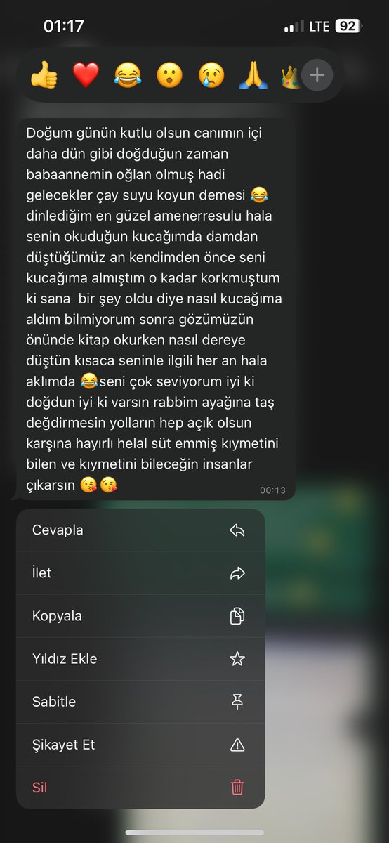 Ablam bu mesajı yazmış, okuyunca çocukluğum gözümde canlandı… Kucağında damdan düşüşümüzden dereye kitabımla düşüşüme kadar hepsi bir film gibi. Hep yanımda olan, beni hep seven ve sevgilerini hissettiren ablam/ablalarım olduğu için ne kadar şükretsem az🤲🌹☺️