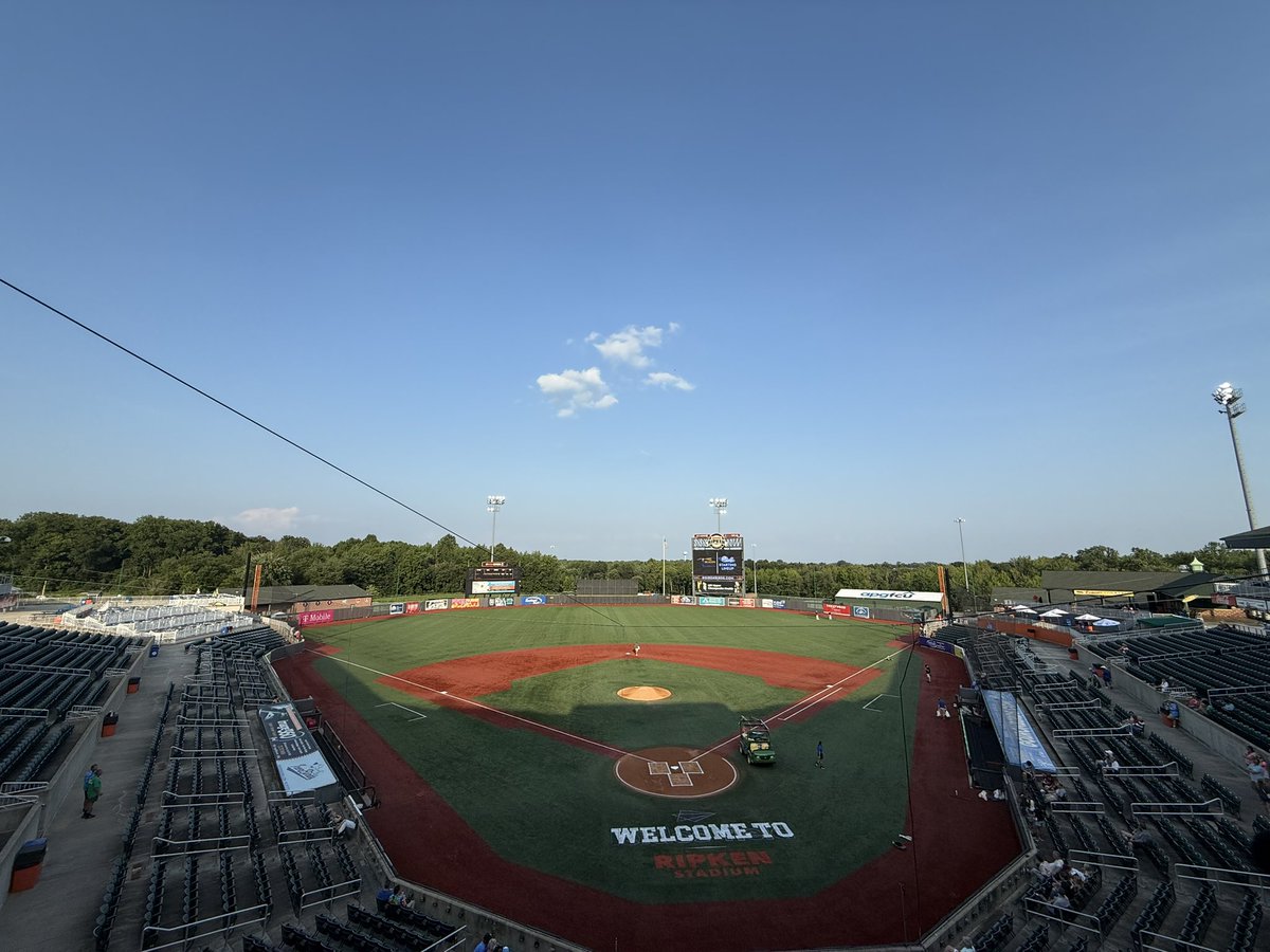 AJGershTV's tweet image. Beautiful night for some baseball in Aberdeen.
Jud Fabian and Chadwick Tromp with the Ironbirds tonight on rehab starts.
Thanks for having me @MIKEdUpSports
#Birdland @FOXBaltimore