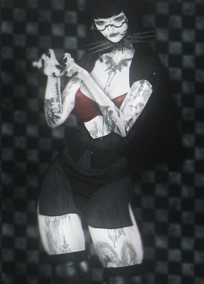 MelseMartyr's tweet image. Pierce me