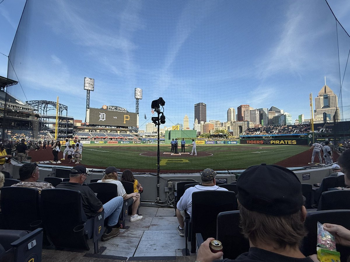 Deaf Yinzer tweet media