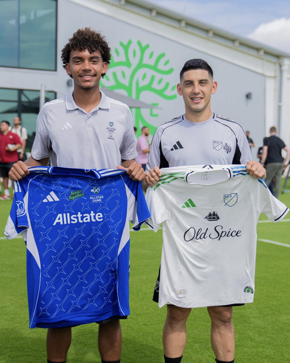 SJEarthquakes's tweet image. South Bay All-Stars 🌟🌟
@MLSNEXT All-Star Kaedren Spivey and our captain @CriisEspinoza7 repping the Bay in Austin 🤩