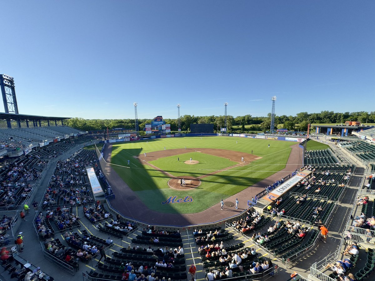 BadderUpSports's tweet image. Happy to bring you the first of 6 between @OMAStormChasers and @SyracuseMets from NBT Bank Stadium!
Michael Massey is with Omaha on rehab, Chandler Champlain is on the mound for the Chasers. Come hang out!
📻 @1290KOIL
📱 stormchasers.mixlr.com