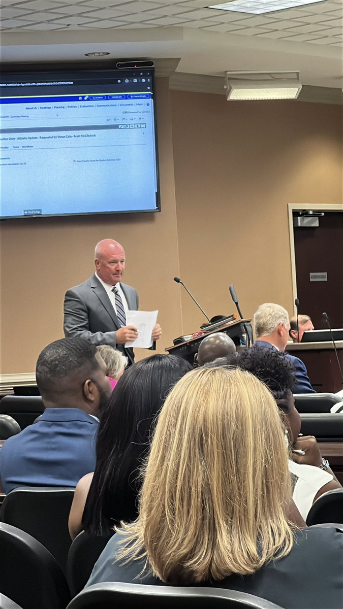 GabrielCStovall's tweet image. RCSS A.D., Scott McClintock doubled down on & thoroughly explained @OfficialGHSA’s new transfer & migrant student guidelines.
Gonna take time tonight to unpack it all. Suffice it to say, if you’re a parent/guardian of a high school athlete, circle August 1 on your calendars.