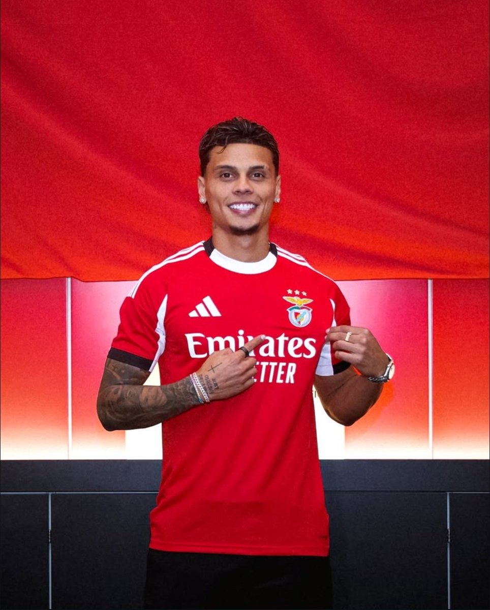 bymmslb's tweet image. AURA. 🇨🇴🕺