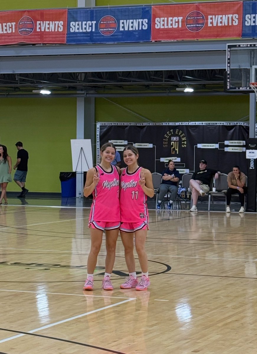 Vanessa Rodriguez (@vanessa_rod07) on Twitter photo Thank you AAU for all the amazing memories and friendships that you have brought me! I am so grateful for each and everyone who I met along the way! 🩷🩵<a href="/MImystics/">Michigan Mystics</a> <a href="/MysticsRuh/">Mystics Ruh</a> <a href="/SelectEventsBB/">Select Events Basketball</a> Thank you AAU for all the amazing memories and friendships that you have brought me! I am so grateful for each and everyone who I met along the way! 🩷🩵<a href="/MImystics/">Michigan Mystics</a> <a href="/MysticsRuh/">Mystics Ruh</a> <a href="/SelectEventsBB/">Select Events Basketball</a>