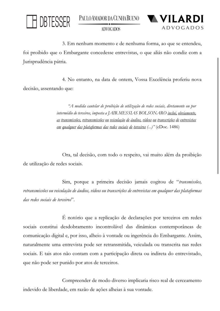 SamPancher's tweet image. A íntegra da manifestação da defesa de Jair Bolsonaro.
Grifo meu: “O Embargante (Bolsonaro) não postou, não acessou suas redes sociais e nem pediu para que terceiros o fizessem por si.
No entanto, insista-se, jamais cogitou que estava proibido de conceder entrevistas, que podem…