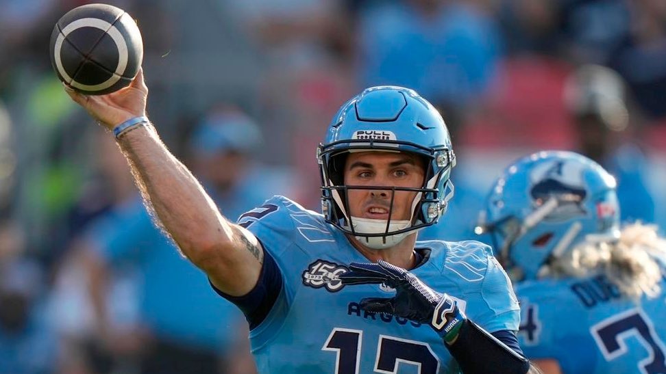 #Argos QB Chad Kelly had a CT scan Tues, results to come back Wed. If the imaging is clear he could get more 1st team reps Wed. He got some Monday. Arbuckle still very much in the mix to start this week, Kelly could dress or start.
More <a href="/SportsCentre/">SportsCentre</a> 👇🏽
tsn.ca/cfl/video/~317…