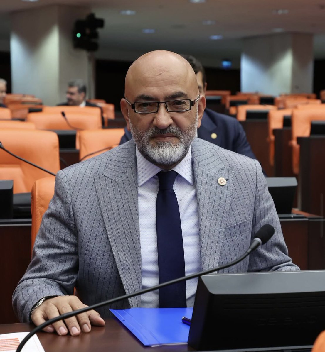 “Ya bir tane Talcid aldım, 200 TL. En son 20-25 TL’ye almıştım. Şok oldum inanın.”

AKP Kayseri Milletvekili Murat Cahid Cıngı ekonomiye isyan etmişsiniz ya;

Kıyamayızzzzz!!
Ne kadar üzüldük halinize bir bilseniz.

Siz demek ki , meclis çarşısı, meclis lokantası, meclis