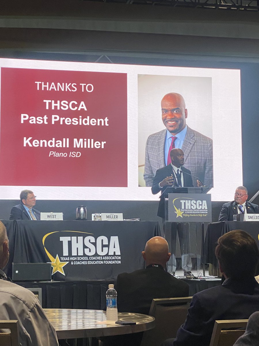 Thankful for your leadership and encouragement! You truly are the best of the best, <a href="/CoachKOMiller/">Kendall Miller</a>. Best of luck in your new role! <a href="/THSCAcoaches/">THSCA</a> #CoachingSchool