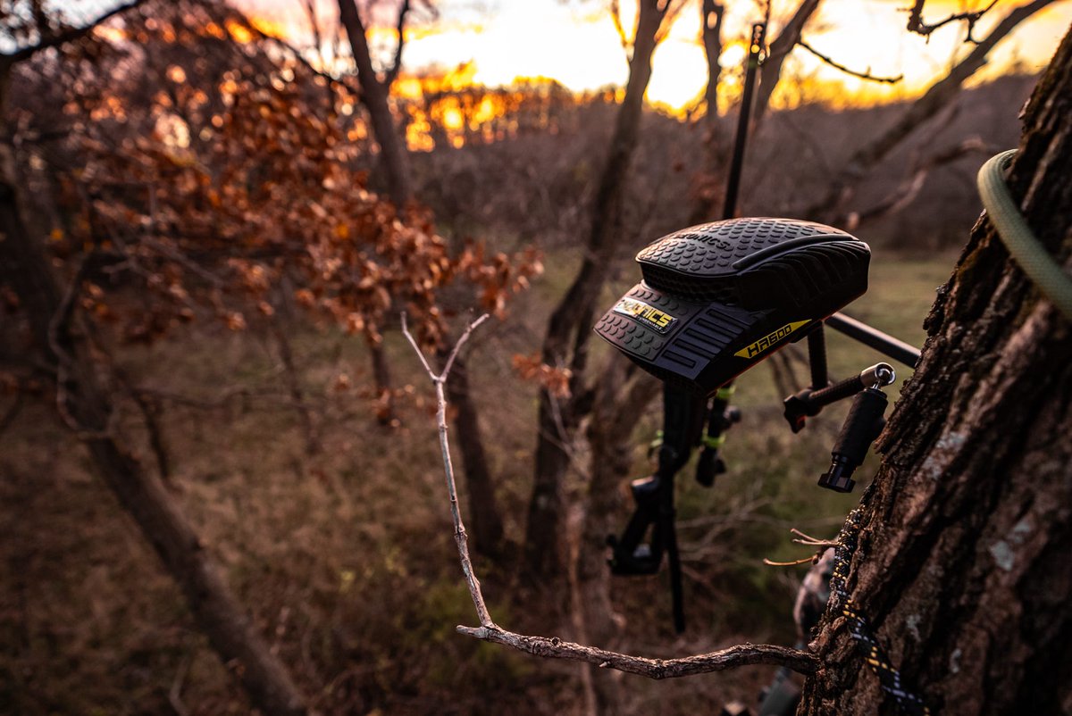 A picture perfect night... these are the nights we dream about🔥

#ozonics #ozonicshunting #hunting #hr600 #fall #deerseason #bigbucks #bowhunting