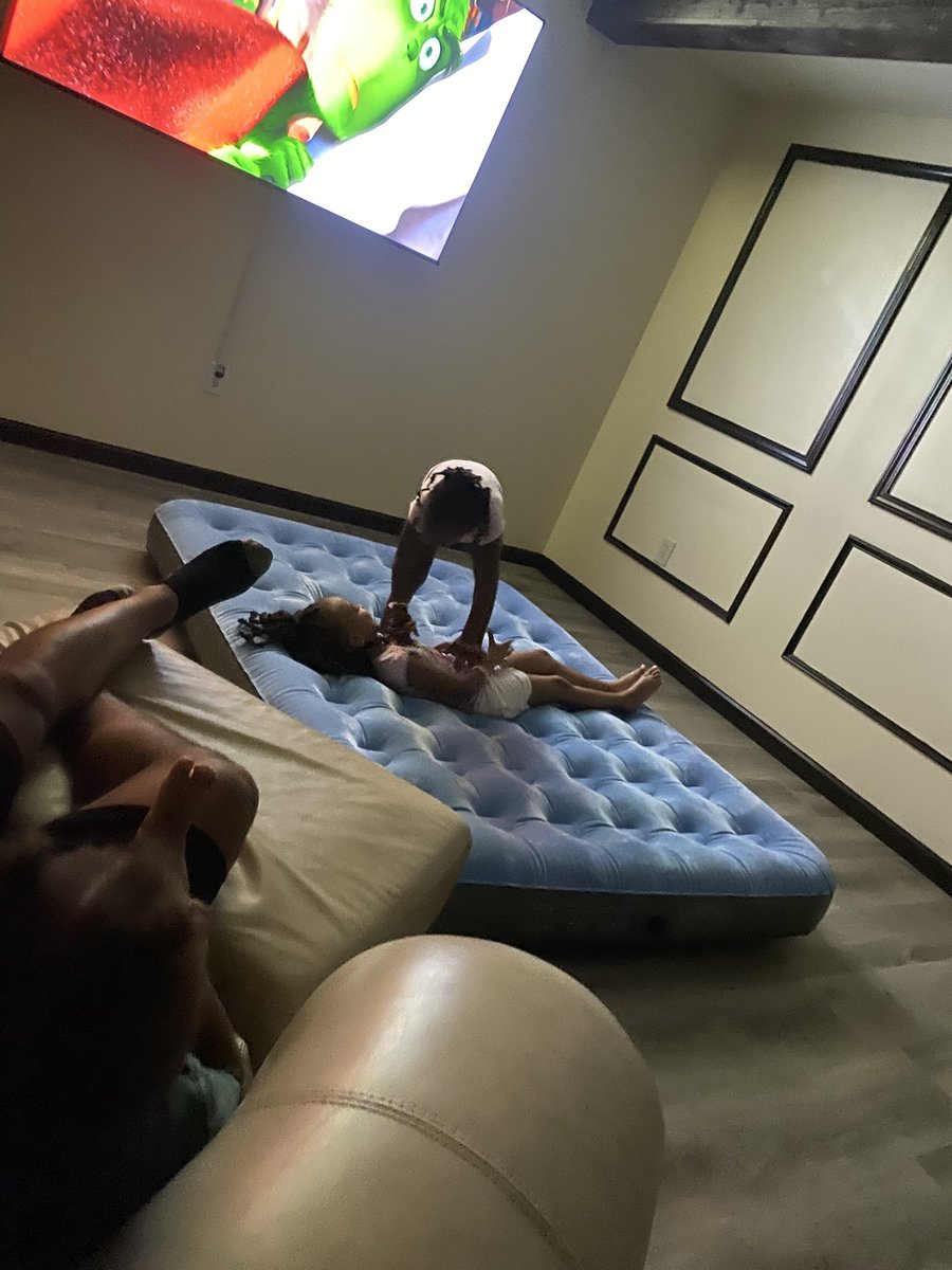 Julian Hicks tweet media