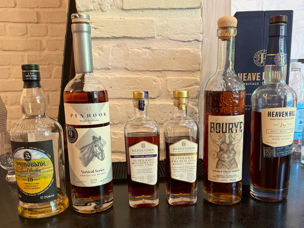 d_tao's tweet image. You can only pick ONE. Which are you going for?
(And the Springbank is a Local Barley release, FYI!)