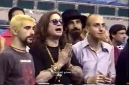 systemofadown's tweet image. “If you can see my face and my eyes in this pic you can see that I felt like I was in a dream. That’s because as a kid Ozzy was such a big deal for me he actually appeared in my dreams. I was only 22 or 23 yrs old when this pic was taken, so I was still a kid. But I was living my…