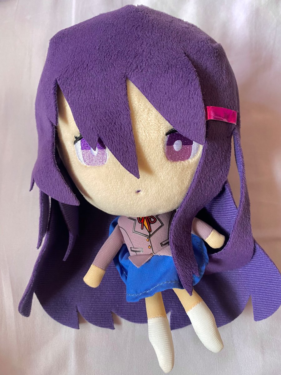 ddlcyuribot's tweet image. she&apos;s so cutieful in every form (ꈍᴗꈍ)