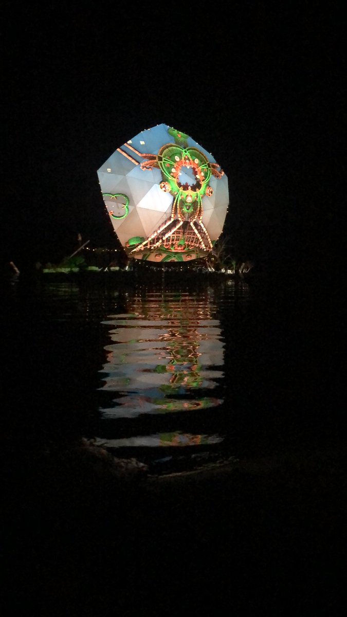 ozmorality's tweet image. AI imaging on a bamboo framed screen- @FloatingLand exhibit
@NoosaCouncil Boocrew
Boreen Point 🦋 Lake Cootharaba